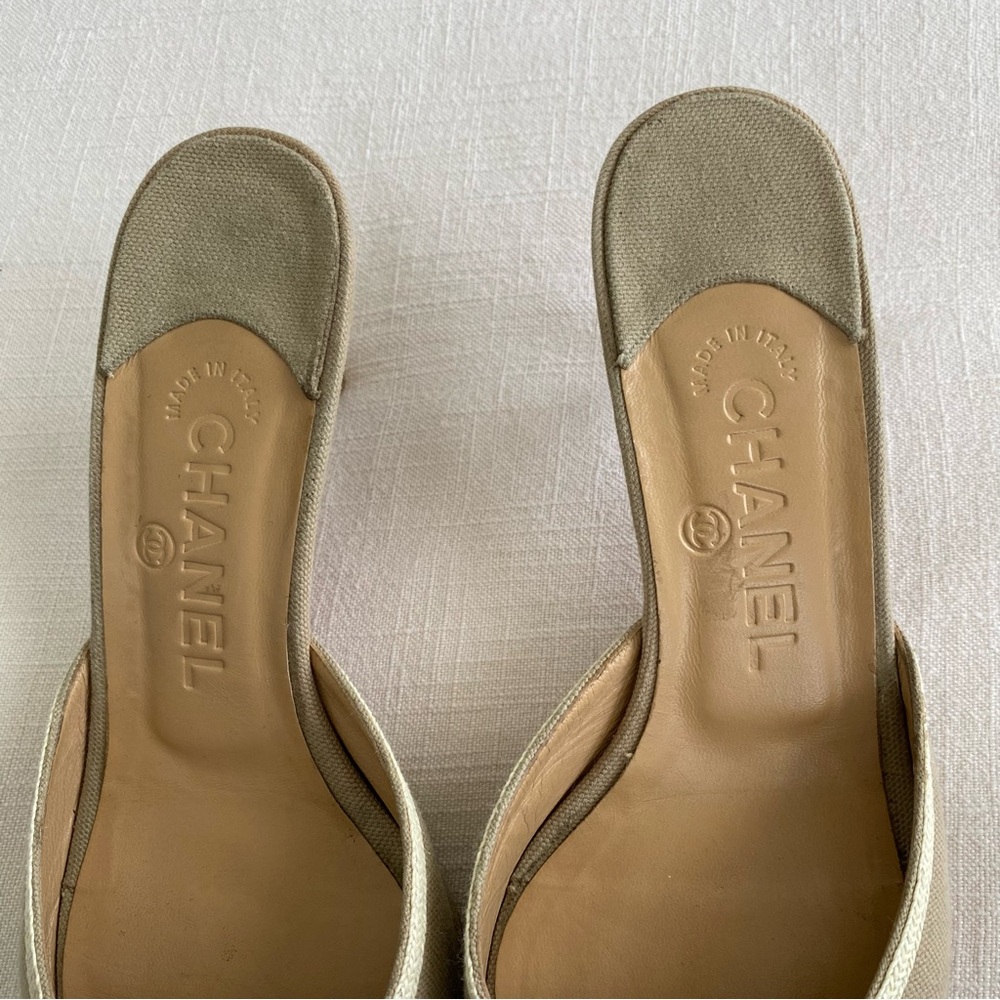 CHANEL Beige Camellia Mules with Gold Trim - Picture 6 of 15